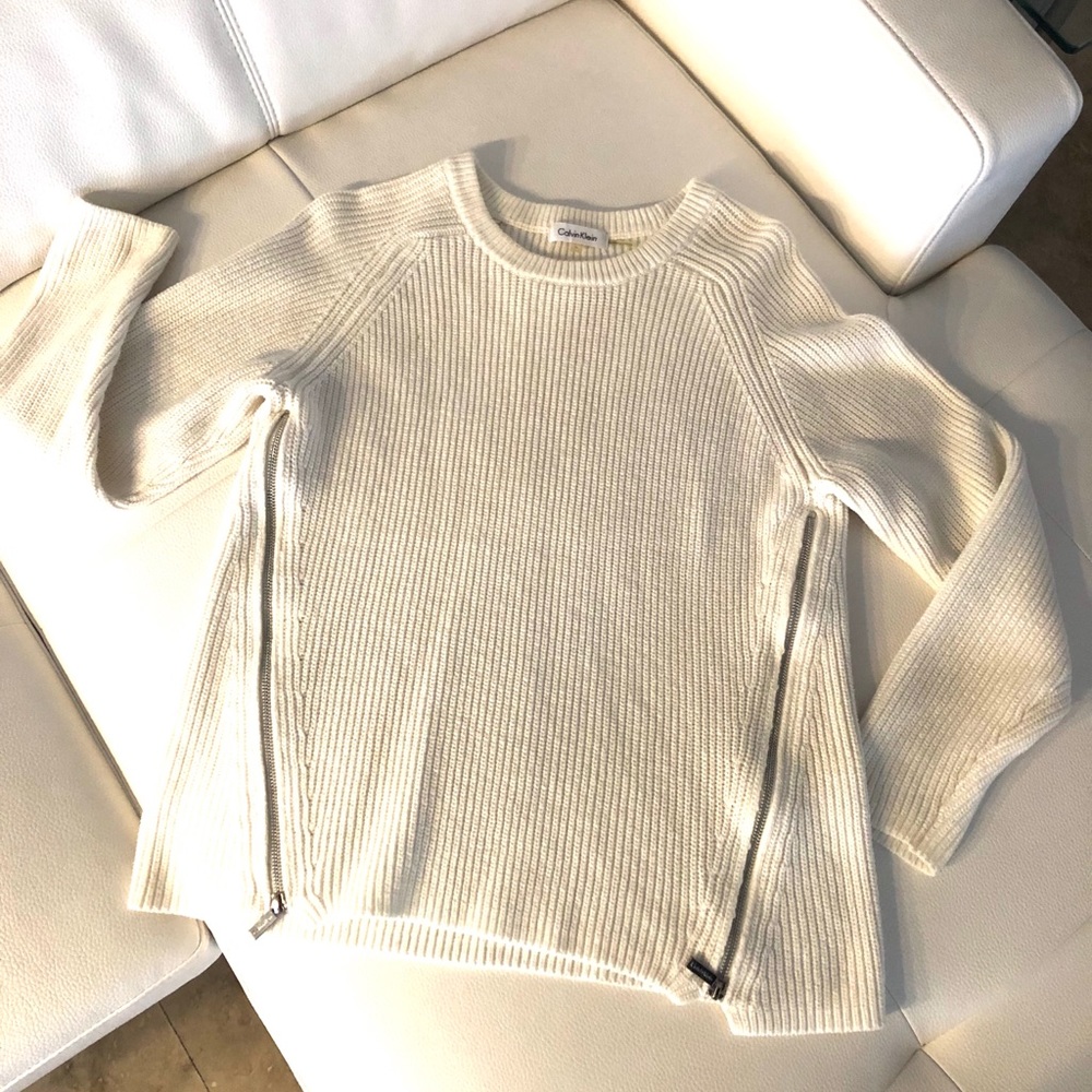 CALVIN KLEIN SWEATER